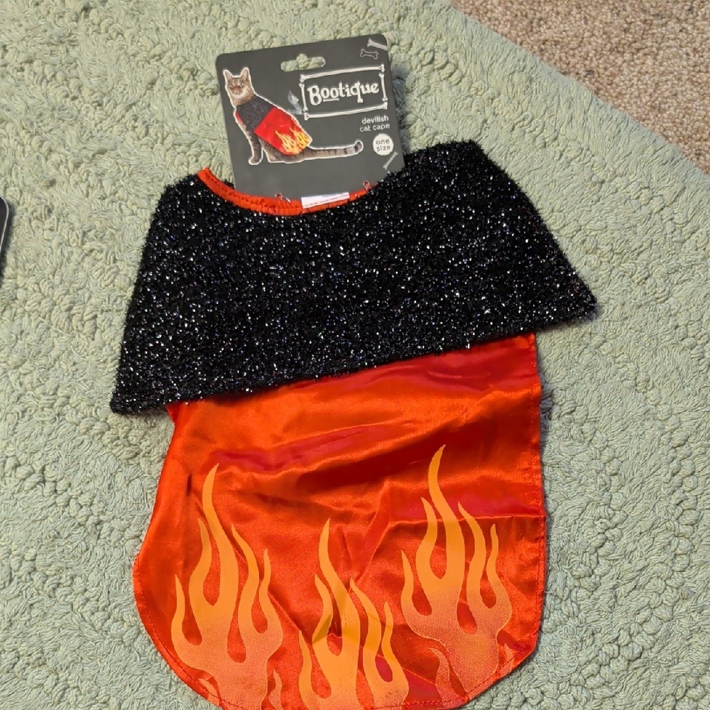 Bootique Devilish Cat Cape New
